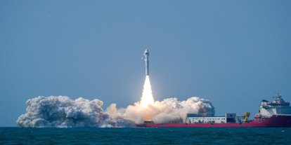 Çin denizden uzaya 7 uydu fırlattı