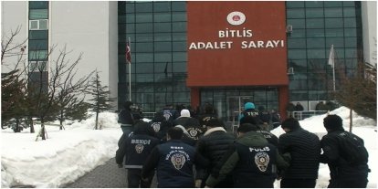 Bitlis merkezli bahis ve dolandırıcılık operasyonu: 24 şüpheli tutuklandı