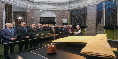 Hırka-i Şerif ziyarete açıldı