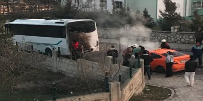 Malatya'da park halindeki iki araçta yangın
