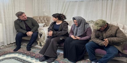 Erzincan Valisi Aydoğdu'dan bir aileye ev sözü