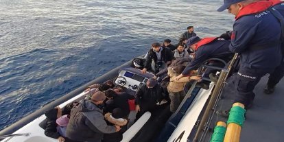 Muğla’da 25 düzensiz göçmen ve 2 göçmen kaçakçısı yakalandı
