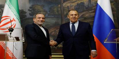 Rusya Dışişleri Bakanı Lavrov, İranlı mevkidaşı Arakçi ile görüştü