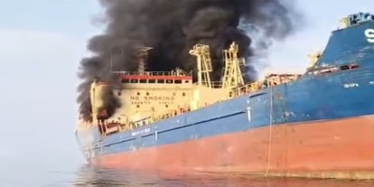 Hürmüz Boğazı'nda gemi trafiği durdu: İran'ın misillemesi enerji hatlarını kilitledi