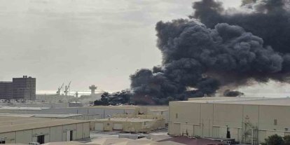 İran, Körfez ülkelerindeki ABD üslerini vurmaya devam ediyor