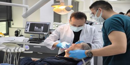 Dr. Öğretim Üyesi Kırmızıgül: Diş kaybı sonrası implant gecikirse tedavi zorlaşıyor