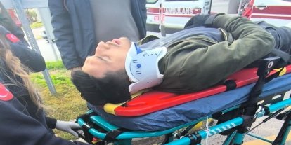 Mersin'de döner kavşakta kaza: Motosiklet sürücüsü yaralandı