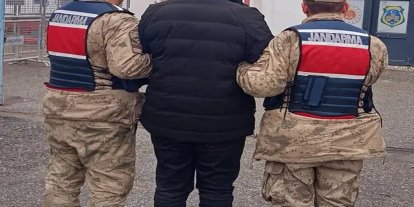 İzmir'de aranan şahıslar yakalandı