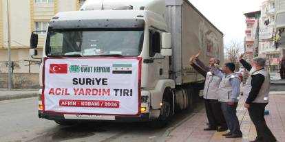 Umut Kervanı Batman'dan Suriye'ye 1 tır insani yardım gönderdi
