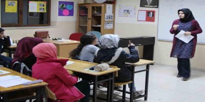 Yabancı öğretmenlere Türkçe yeterlilik şartı getiriliyor