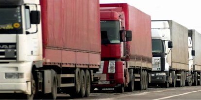 Azerbaycan ve İran, sınır ötesi yük taşımacılığına yeniden başladı