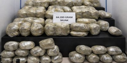 Hakkari'de 64 kilo skunk ele geçirildi: 8 gözaltı