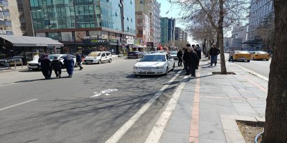 Diyarbakır'da otomobil yayaya çarptı