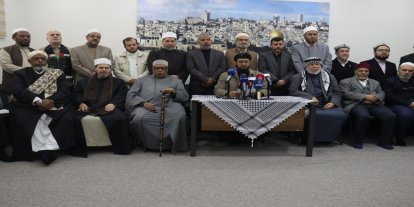 Alimlerden Mescid-i Aksa'nın kapatılmasına tepki