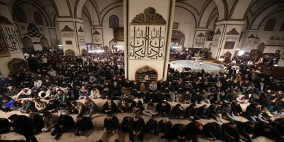 Kadir Gecesi’nde Bursalılar camilere akın etti