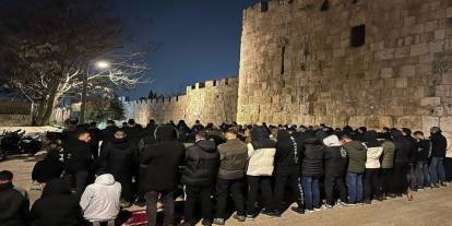 İşgalciler Kadir Gecesi'nde Mescid-i Aksa'da ibadet ve itikafı engelledi