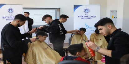 Çocuklar bayrama tıraş olarak hazırlandı