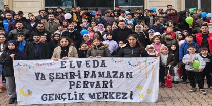 Pervari’de çocuklardan renkli Ramazan veda etkinliği