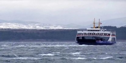 Güney Marmara'da feribot seferlerine fırtına engeli