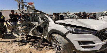 Gazze'de sivil araca siyonist saldırı: 3 şehit, 14 yaralı