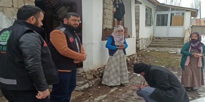Umut Kervanı Van’da yüzleri güldürdü