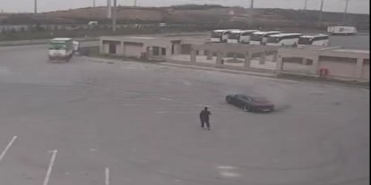 İstanbul’da drift yapan 2 sürücü yakalandı