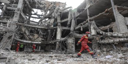 İran Kızılayı: ABD ve israil saldırılarında 81 bin 365 sivil birim hedef alındı