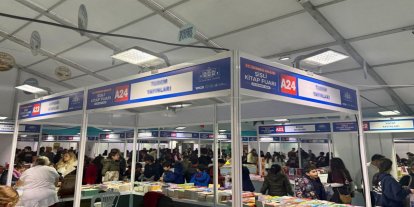 "Ben Okuyorum, İstanbul Okuyor" kitap fuarı Şişli'de devam ediyor