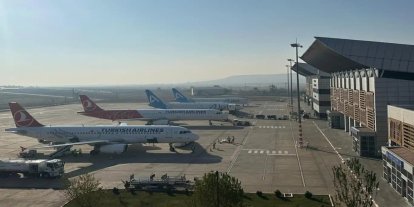 Siirt minibüslerinin Batman Havalimanı'na giriş yasağı yolcuları mağdur ediyor