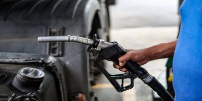 Malezya, yükselen petrol fiyatları nedeniyle yakıt kontrol önlemleri açıkladı
