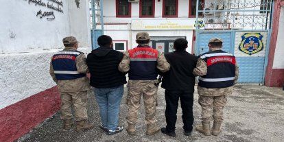 Batman'da 15 yılı aşkın cezası bulunan 2 firari yakalandı