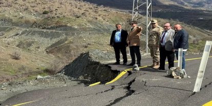 Baykan’da şiddetli yağış yolları çökertti: Ulaşım kontrollü sağlanıyor