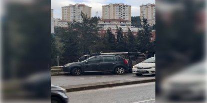 İzmir'de araç takla attı, sürücü hastaneye kaldırıldı