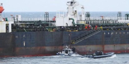 İsveç Baltık Denizi'nde  Rusya'ya ait tankere el koydu