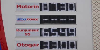 Akaryakıt fiyatları savaşla yükseldi, ateşkes indirimi umut oldu