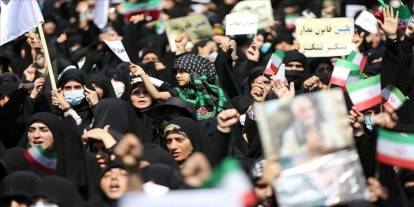 Tahran’da ateşkese karşı protesto