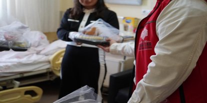 Gaziantep'te 213 yıllık vakıf geleneği: Hastalara meyve ikramı