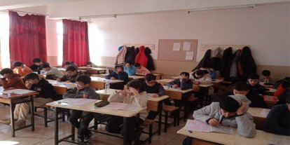 Erzincan'da Siyer Yarışması'nda dereceye giren öğrencilere ödülleri verildi