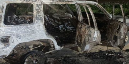 Yahudi çeteler Filistinlilerin araçlarını yaktı