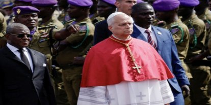 Papa: Dünyayı bir avuç zorba harap ediyor