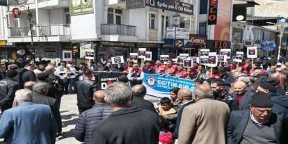 Okul saldırılarında ölenler için Ağrı'da gıyabi cenaze namazı kılındı