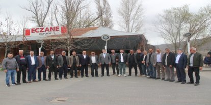 HÜDA PAR heyeti Ilıcalar’da muhtarlarla bir araya geldi