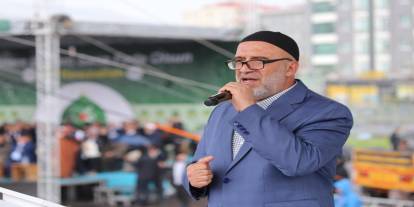 Molla Osman: Vahdet, slogandan ibaret değil; tarihi tefrikaları terk etmeliyiz