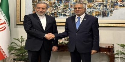 İran Dışişleri Bakanı Arakçi, Pakistanlı mevkidaşı Dar ile görüştü