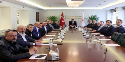 Bakan Bayraktar’dan madenciler için mesaj: İşçi haklarının korunmasının takipçisi olacağız