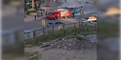 Konak’ta seyir halindeki minibüste yangın