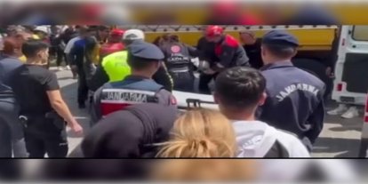 İzmir'de tırın çarptığı kadın hayatını kaybetti