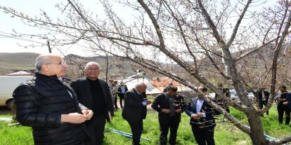 Büyükşehir Belediye Başkanı Er: Dolu yağışı nedeniyle ortaya çıkan hasar raporlanıp ilgili mercilere sunulacak