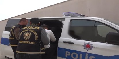 Antalya'da 11 hırsızlık olayına karışan 5 şüpheli yakalandı