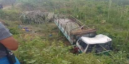 Myanmar'da kamyon aşırı hız sonucu devrildi: 16 ölü, 21 yaralı